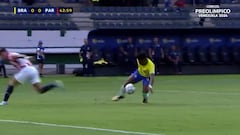 La virguería de Endrick para quedarse el balón dentro del área que desata la fascinación del madridismo