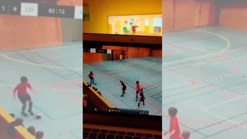 Está en una selección europea, pero quiere ser el próximo ‘9′ de Chile: “Soy impredecible y pillo en el uno contra uno”