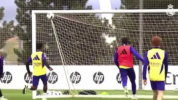 “Adoctrinando”: el video de Xavi con su hijo que vuelve loco al aficionado del Barça