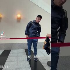 ¡Gran detalle de Piero Quispe! Regala boletos a niño