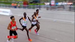 Kipchoge rompe la barrera de las 2 horas en maratón: 1h59:40