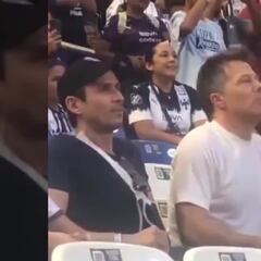 ‘Tato’ Noriega es captado cantando el himno de Rayados de Monterrey