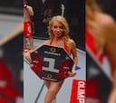 Lo de este peleador es deplorable: gesto machista con la ‘ring girl’ y agresión brutal a su rival tras perder