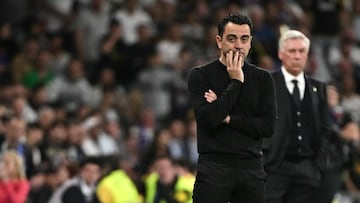 Enfocan a Xavi en la TV australiana en el Clásico y el narrador se ceba con él