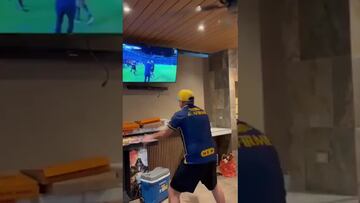 Fanático de Tigres se hace viral por festejar y llorar la eliminación del Monterrey