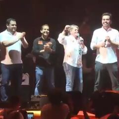 Vídeo: Se cae escenario sobre Jorge Máynez en San Pedro Garza, Nuevo León