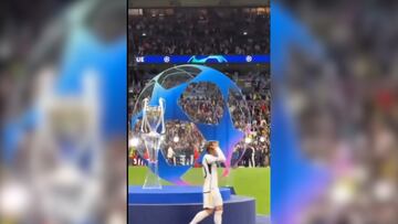 Modric and Kroos go viral for doing the opposite of teammates after winning sixth Champions League