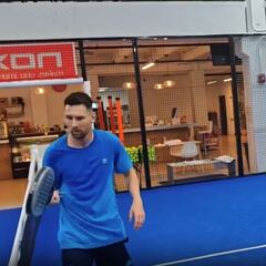 Messi’s hilarious net play in a padel match with Suárez leaves everyone in stitches!