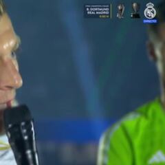 La romántica respuesta del alemán cuando el Bernabéu le cantó al unísono “Kroos quédate”