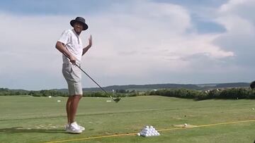 Bellingham’s golf shenanigans: a hilarious first swing with the England squad!