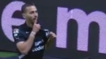 ¡Canales, qué bestialidad! El español marca un gol de puro Messi con Rayados