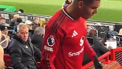 Casemiro se marcha cabreadísimo al banquillo y la secuencia se viraliza por una razón cómica