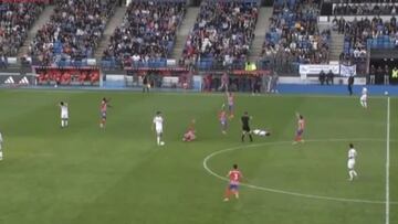 La durísima entrada de Chema Andrés en el miniderbi que acabó en roja: pudo acabar peor