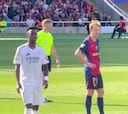 Indignó incluso en Madrid: polémico gesto de Vinicius a la afición del Barça con 4-2