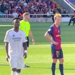Indignó incluso en Madrid: polémico gesto de Vinicius a la afición del Barça con 4-2