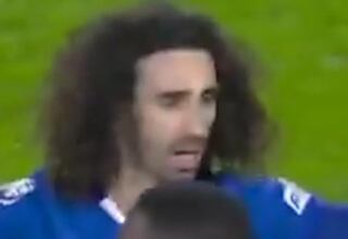 ¿Eres tú, Marc? Hasta los mejores fallan: la roja a Cucurella difícil de creer