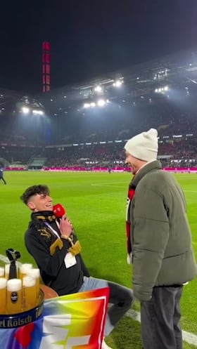 Histórico Alemania: petición de matrimonio homosexual a un árbitro en un partido de la Bundesliga