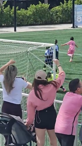 Mateo Messi marca un golazo e inmediatamente enfocan la reacción de su padre: imperdible