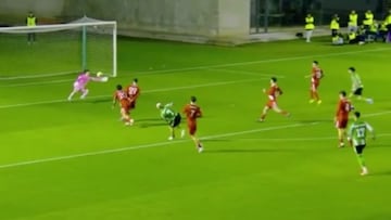 Pablo García tiene mucha magia: su segundo gol en el mini derbi sevillano es hipnótico