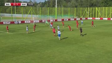 Enzo Alves se luce con España ante los ojos de su padre Marcelo