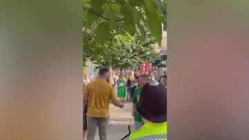 Jason Kelce creates a lifelong memory for a young fan wearing his shirt in a heartwarming gesture in London