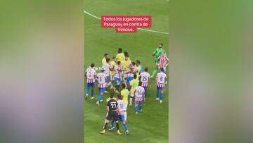 Thiago Silva evit車 una agresi車n a Vinicius