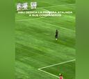El cruce de gestos del Dibu con Messi tras fallar del que se enorgullece toda Argentina