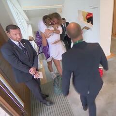 Pelos de punta con lo que pasó entre Tsitsipas y Badosa en el túnel tras ganar