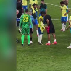 Unlikely hero: Luis Suárez earns applause from Madrid fans with heartfelt gesture