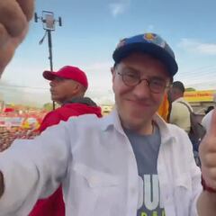 Monedero, baila desatado en un acto de apoyo a Maduro en Venezuela