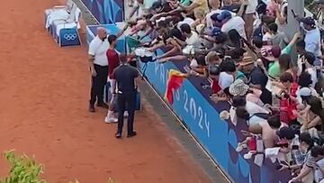 Djokovic es único: a horas de jugar con Alcaraz hizo esto con un español en Roland Garros