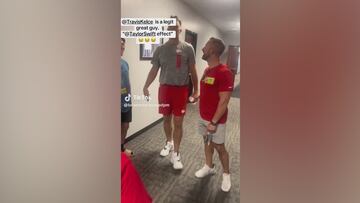 Travis Kelce credits Taylor Swift for fan’s wife swooning—his response will surprise you!