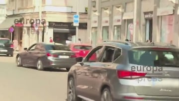 El primer vídeo de la princesa Leonor conduciendo en España: sin la ‘L’ y con Letizia de pasajera