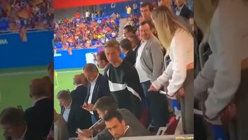 Critican a Piqué por esta acción que incomodó a Frenkie de Jong