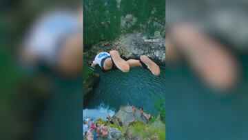 El salvaje salto desde 27 metros de una cascada en Suiza: lo que hace es muy peligroso