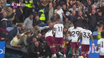 Pánico en la Premier: se cae una valla y un recogepelotas queda atrapado