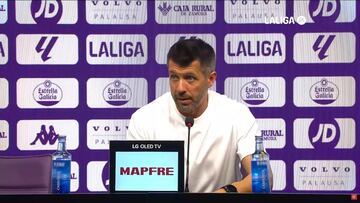 Pezzolano se derrumba en sala de prensa recordando a Juan Izquierdo