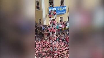 Una niña de 10 años, ingresada en la UCI herida grave tras caer de un casteller en Vilafranca