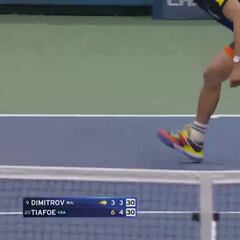 Es la escena más surrealista del US Open: un 'intruso' se cuela en la pista y la persecución dura 30''