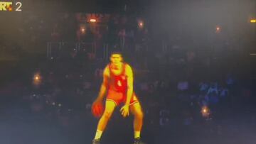 La IA ‘revive’ a Petrovic 31 años después de su muerte en el homenaje en Zagreb por su 60 cumpleaños