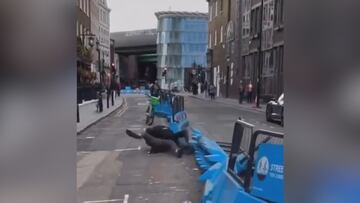 Una señora reduce a un ladrón con esta técnica viral: el vídeo es espectacular