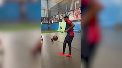 Lamine Yamal stuns with unmatched foot skills using a basketball!