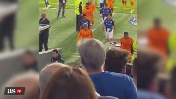 Vinicius endures continued unacceptable fan abuse while leaving the field