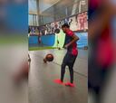 Los trucos de Lamine Yamal con una pelota de baloncesto que hipnotizan