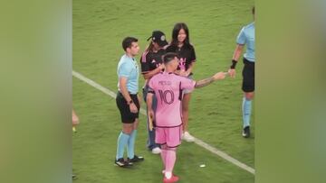 Messi’s heartfelt coin toss moment with two women wins hearts on his return from injury