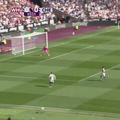 Jadon Sancho y su asistencia de Master Class para el golazo de Nicholas Jackson