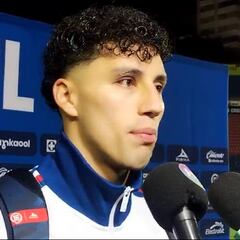 Jorge Sánchez jugó de central y habla de la jerarquía de Chivas