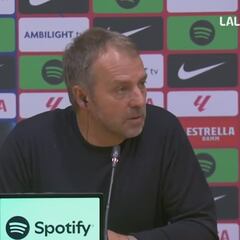 Flick responde a los rumores sobre Iñaki Peña y la posible llegada de Szczesny