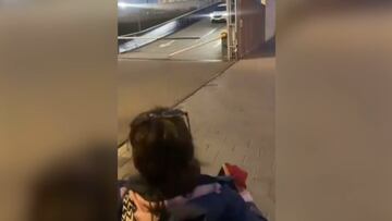 El emotivo gesto de Lamine Yamal con una aficionada en silla de ruedas