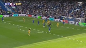 Error de bulto de Robert Sánchez que puso en aprietos al Chelsea al regalar el gol al Brighton